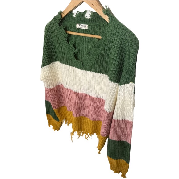 FULL CIRCLE THREADS DISTRESSED FRAYED COLOR BLOCK CROPPED SWEATER NWT - Picture 8 of 16